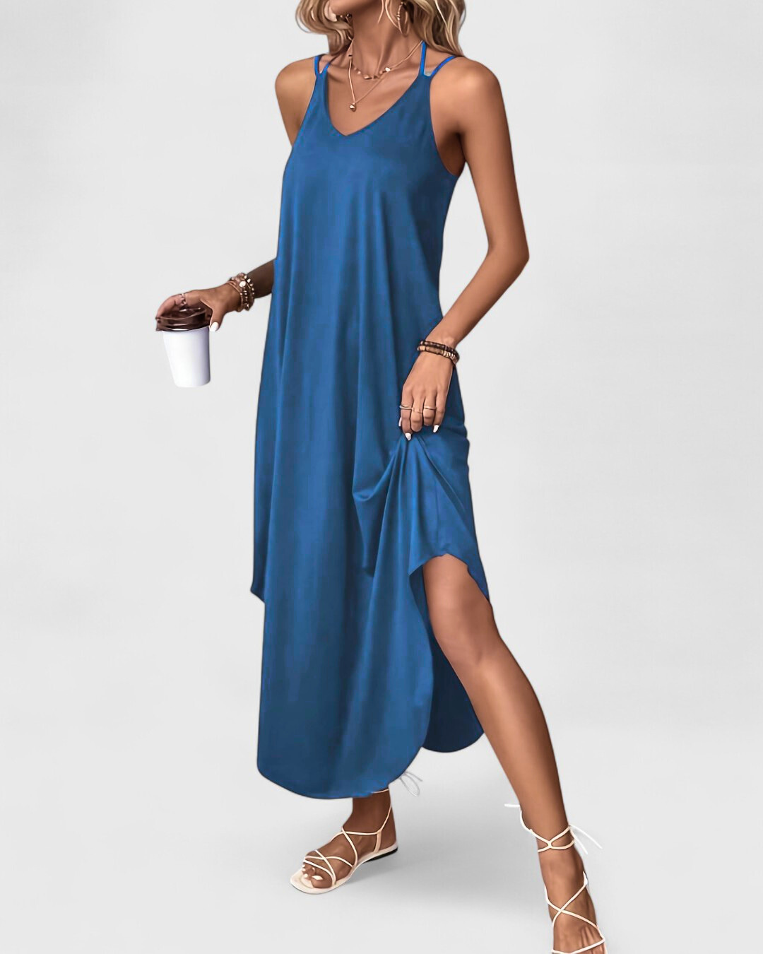 Zofia™ – Lång, Flödande Sommarklänning med Smala Axelband