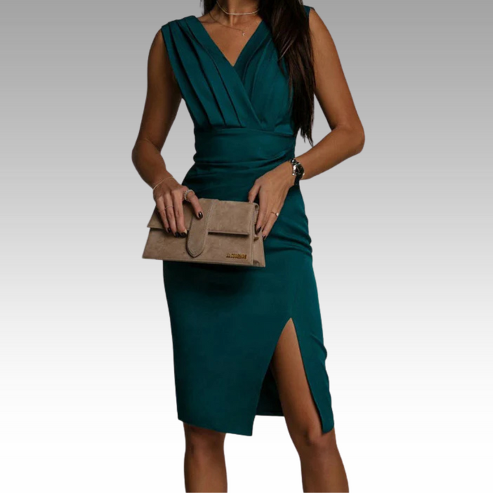 Regalia™ - Elegant Figurnära V-ringad Klänning med Slits